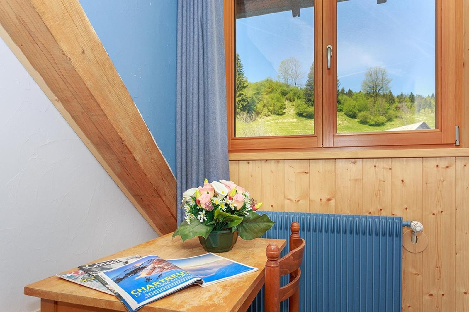 Gite Auberge L'Herbe Tendre Saint-Pierre-dʼEntremont Chambre photo